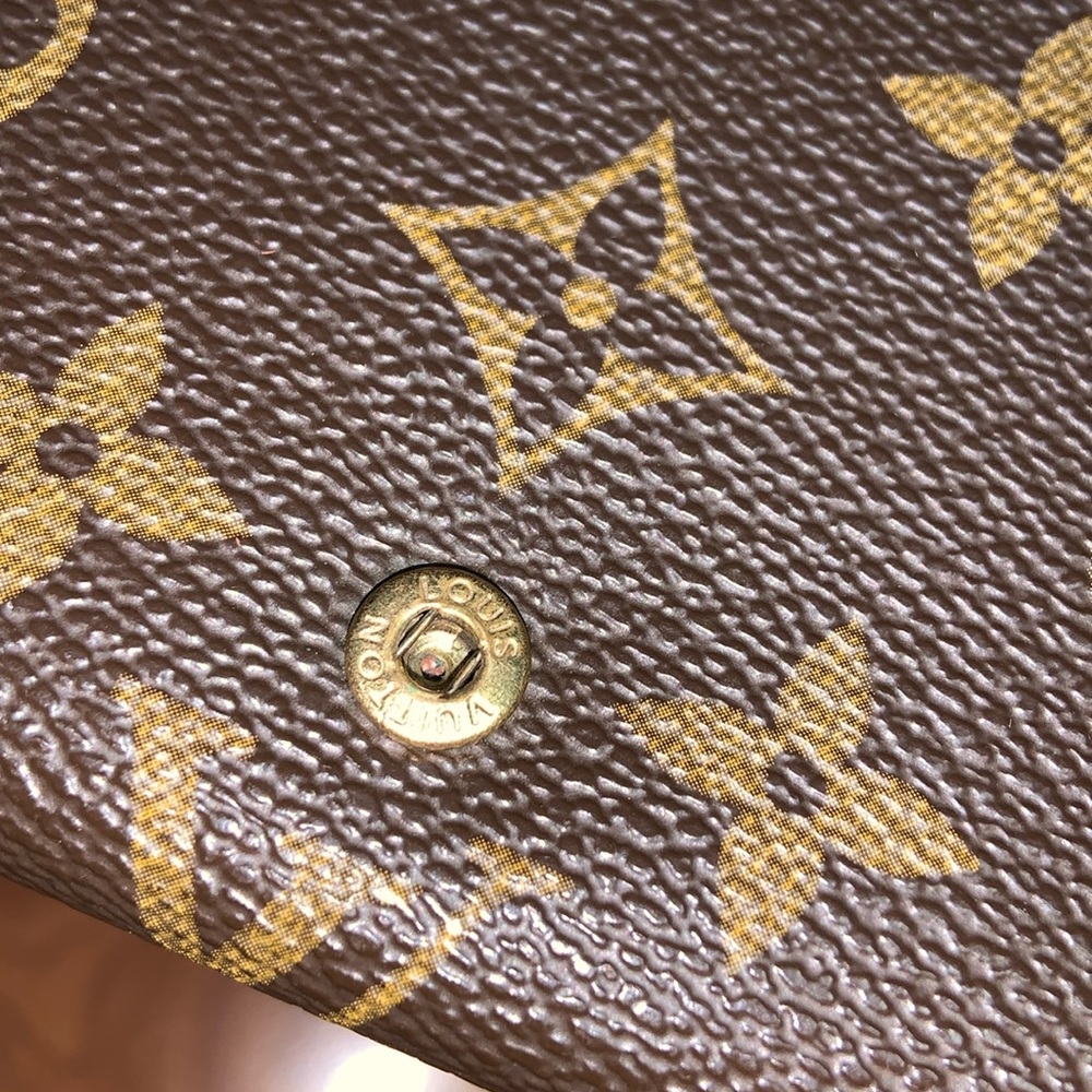 Authentic Louis Vuitton Monogram Cardholder Flap Wallet - Picture 7 of 16